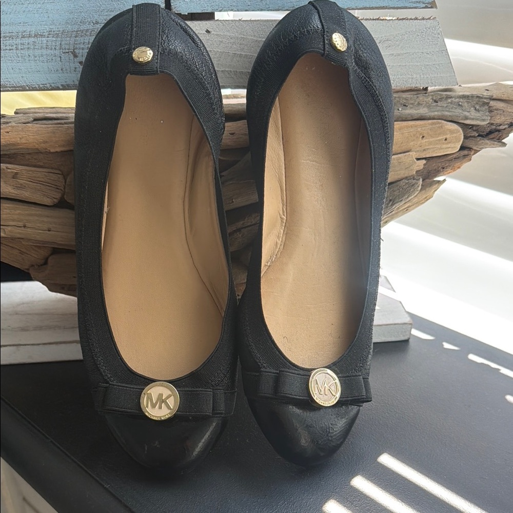 Michael Kors Women’s Black Ballet Flats with MK Logo